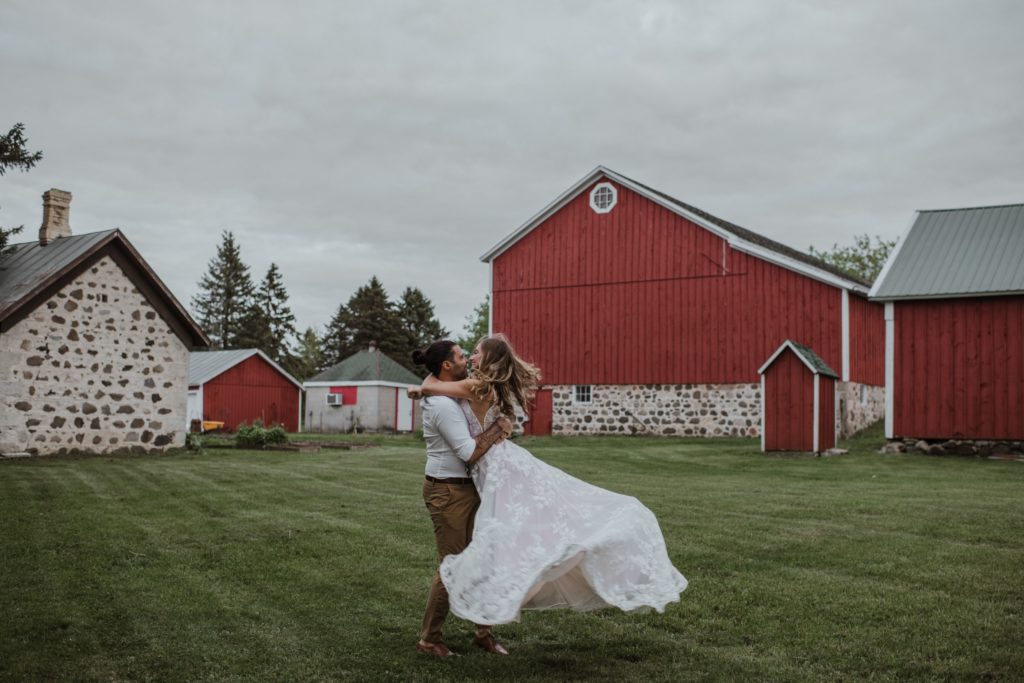 barn intimate wedding
